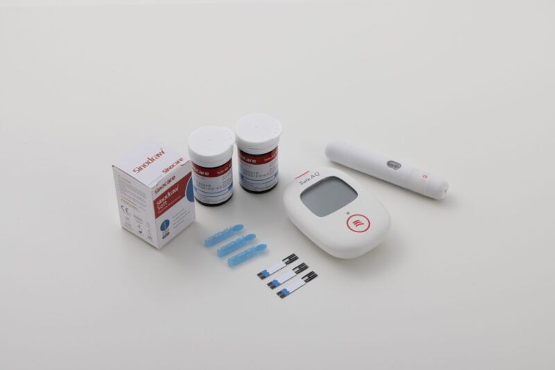 Kit Glucometro AQ Voice + dispositivo de punción, 50 tiras y 50 lancentas - Imagen 3